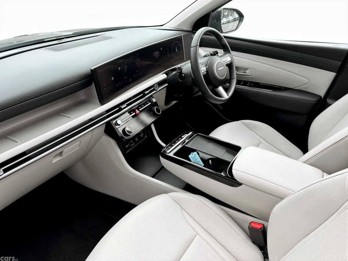 Hyundai Tucson SUV, Petrol Plug-in Hybrid, 2025, Black