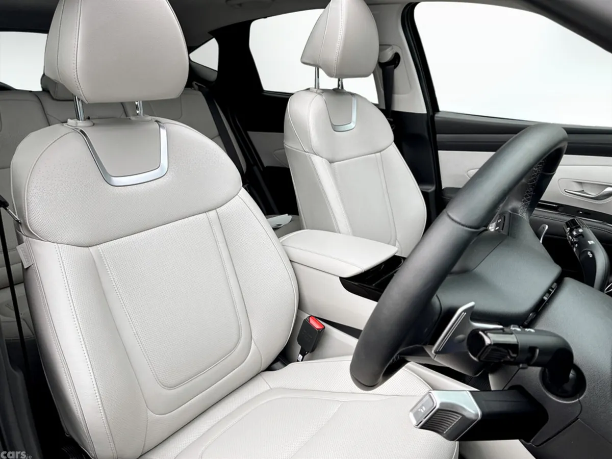 Hyundai Tucson SUV, Petrol Plug-in Hybrid, 2025, Black