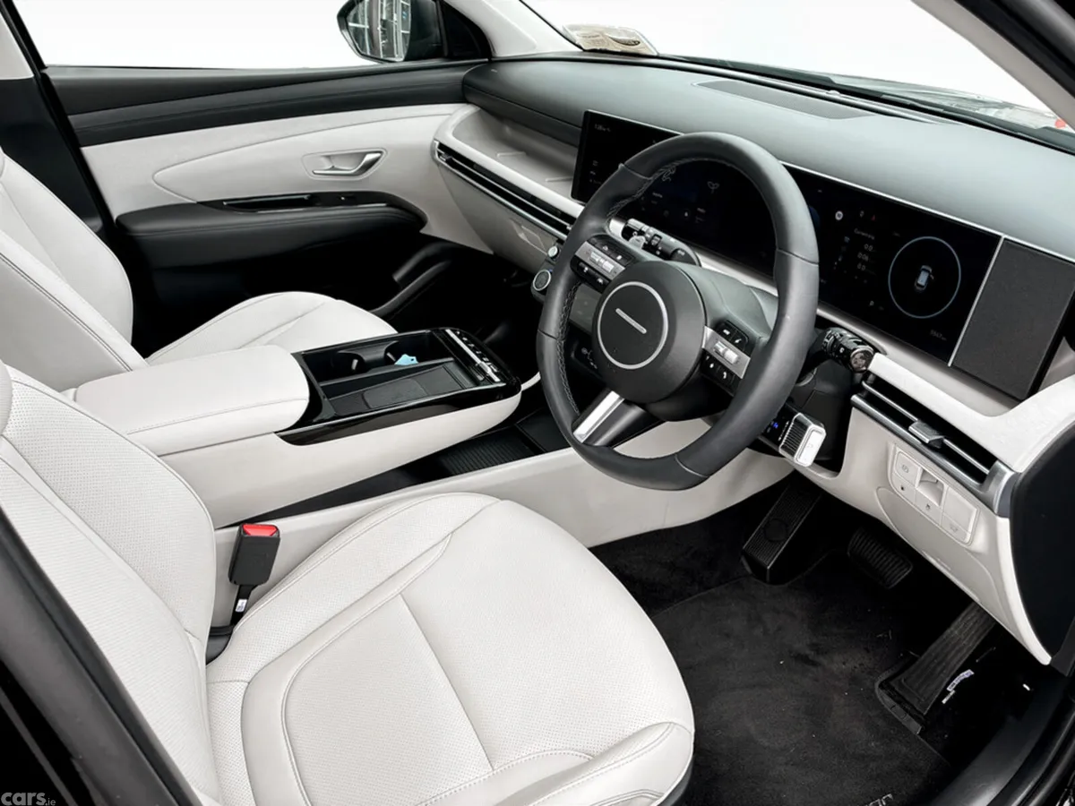 Hyundai Tucson SUV, Petrol Plug-in Hybrid, 2025, Black
