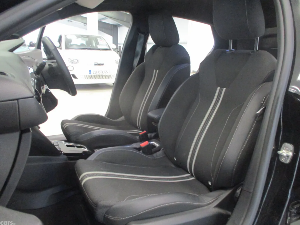 Opel Corsa Hatchback, Petrol, 2024, Black