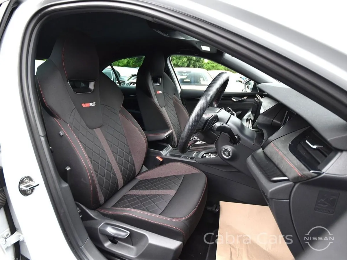 Skoda Octavia Saloon, Diesel, 2024, White