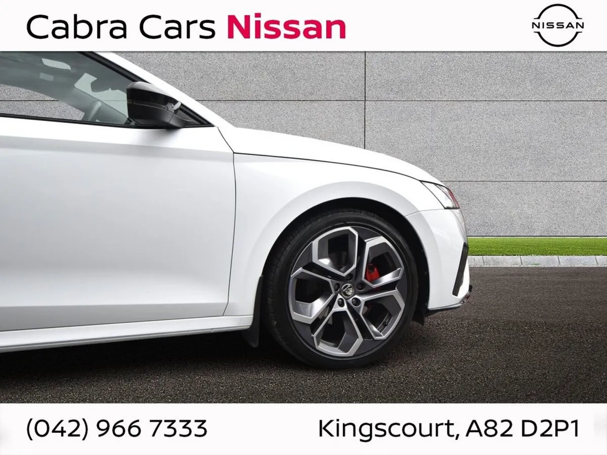Skoda Octavia Saloon, Diesel, 2024, White