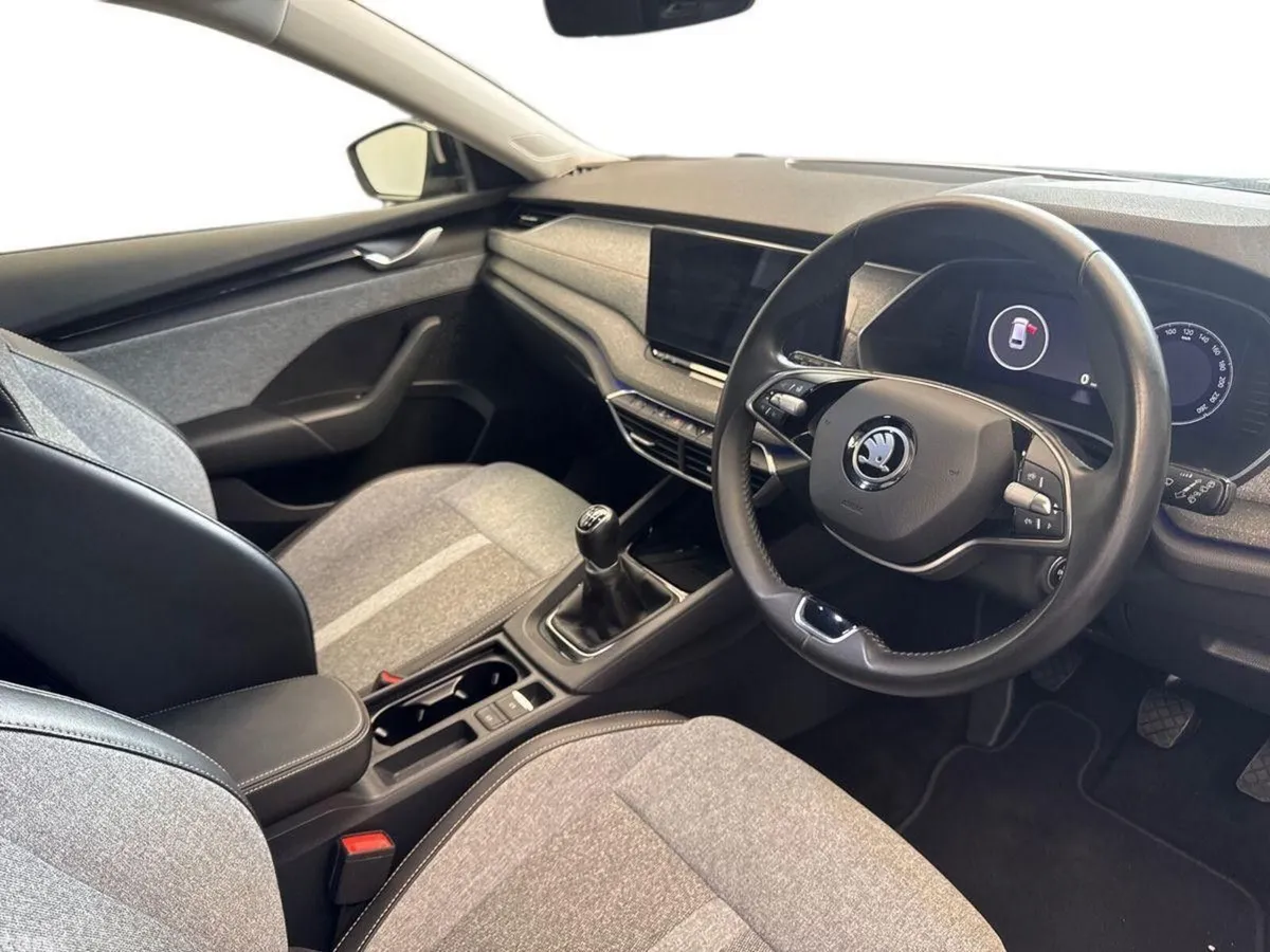 Skoda Octavia Estate, Diesel, 2024, Black
