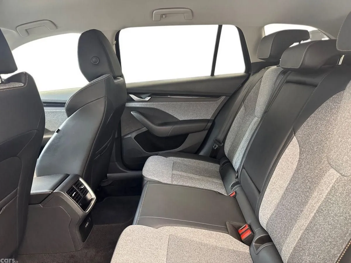 Skoda Octavia Estate, Diesel, 2024, Black