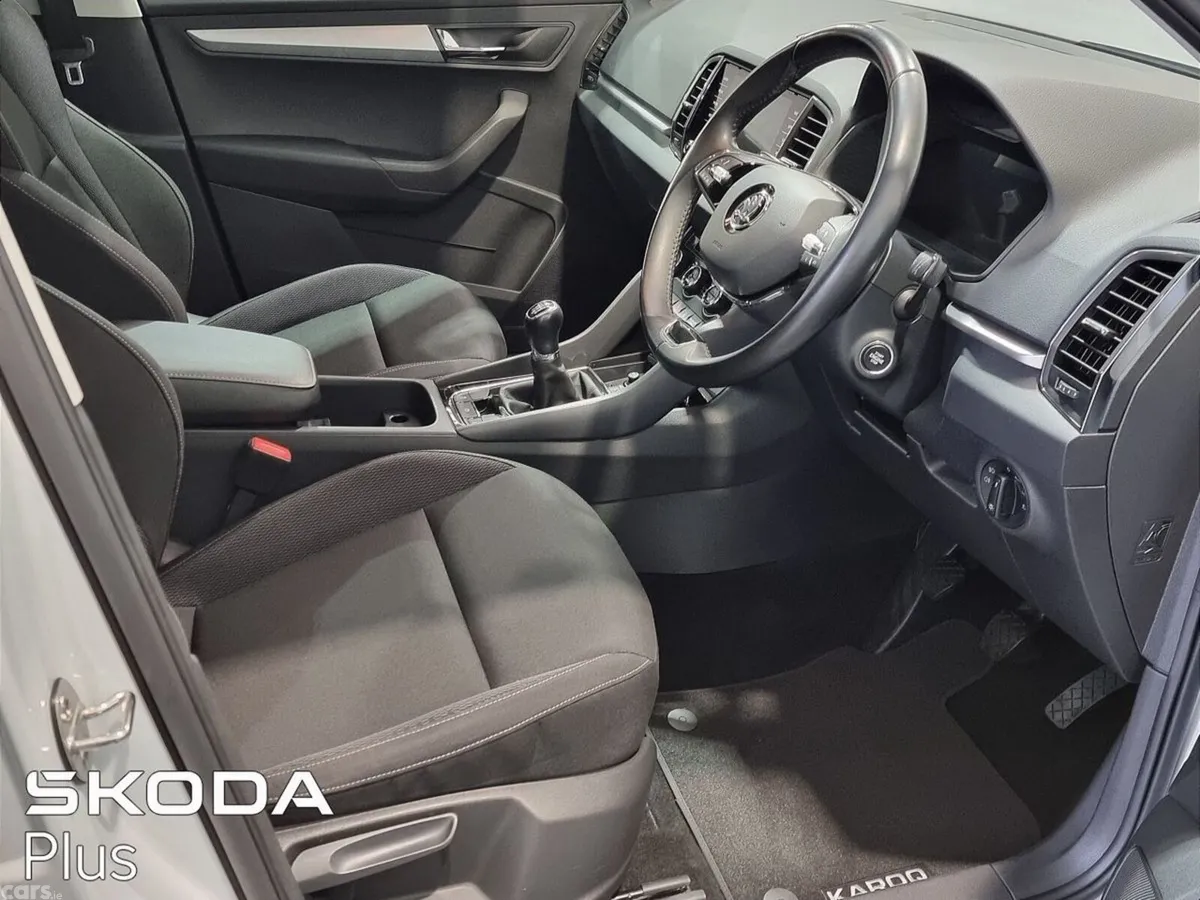 Skoda Karoq SUV, Diesel, 2023, White