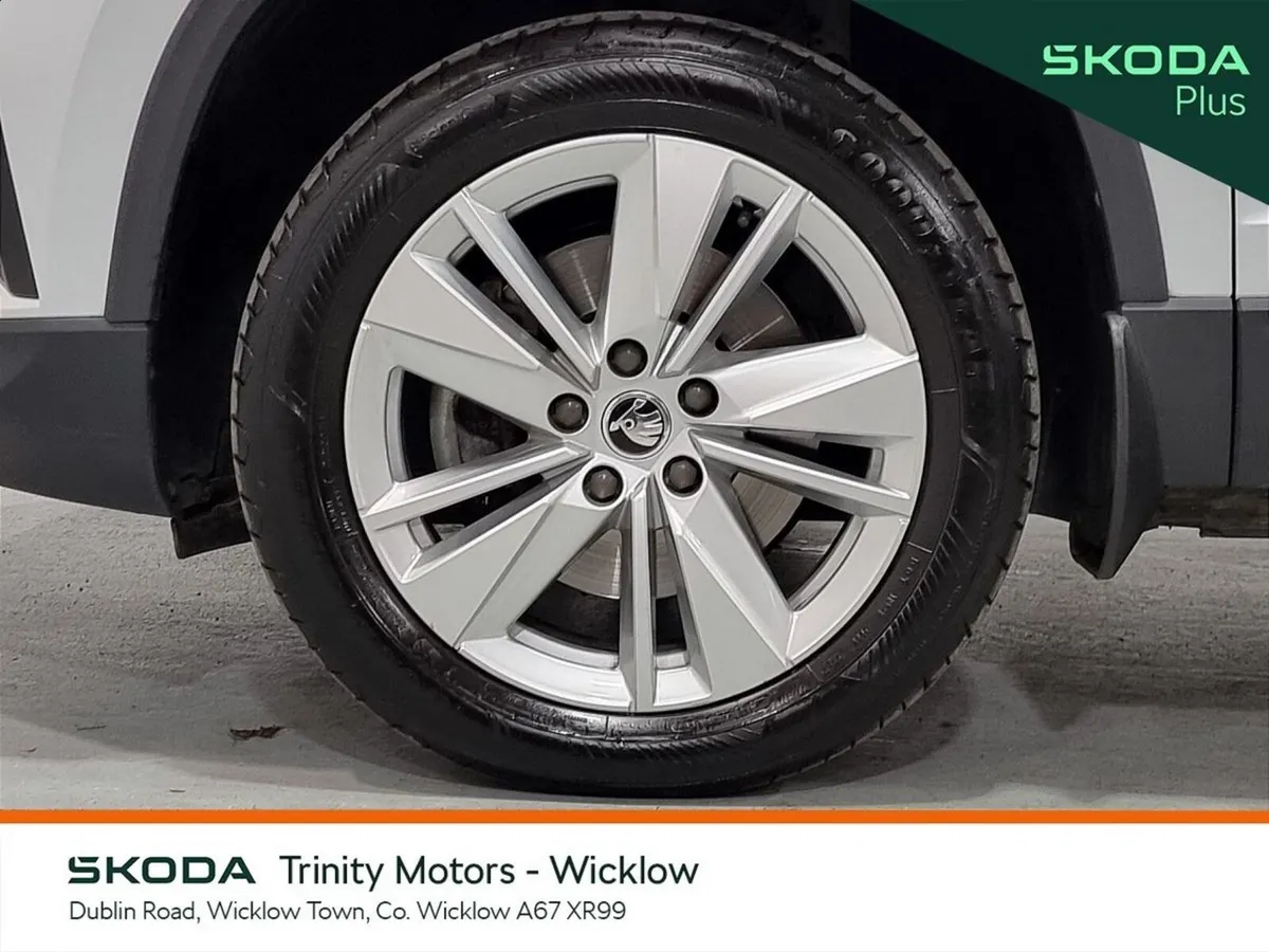 Skoda Karoq SUV, Diesel, 2023, White