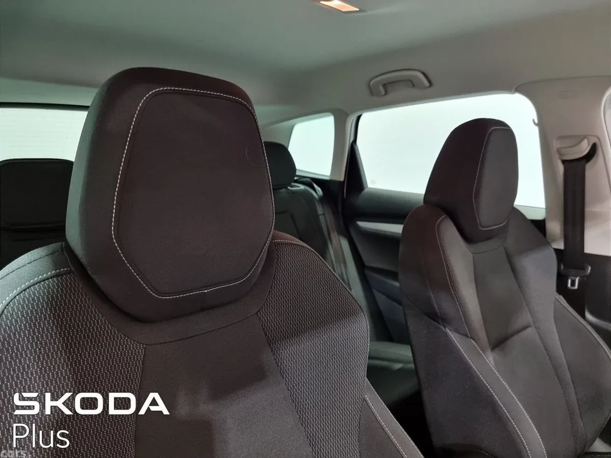 Skoda Karoq SUV, Diesel, 2023, White