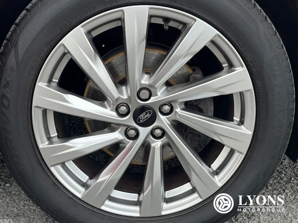 Ford Kuga SUV, Diesel, 2021, Red