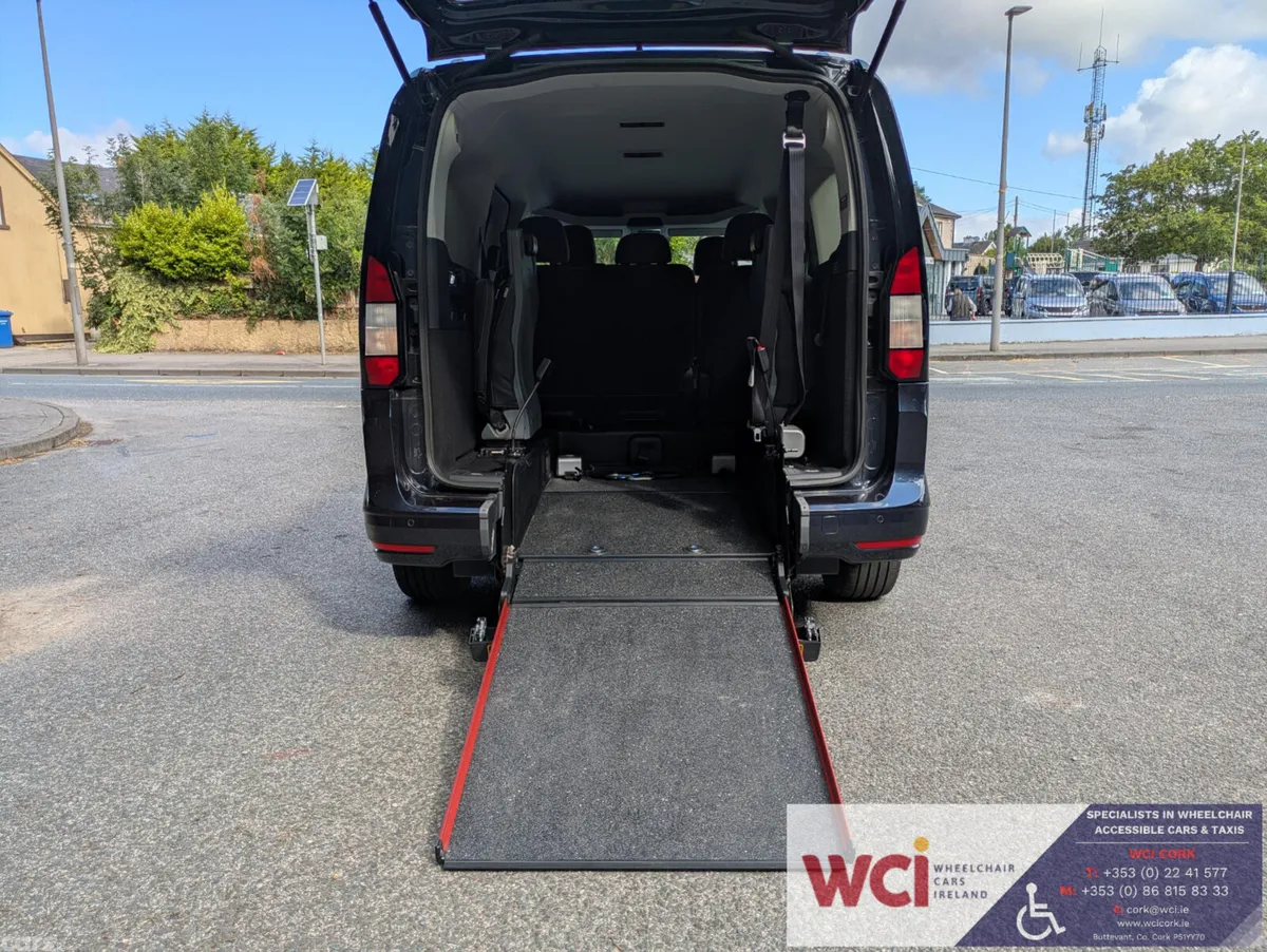 Ford Tourneo Connect MPV, Diesel, 2025, Blue