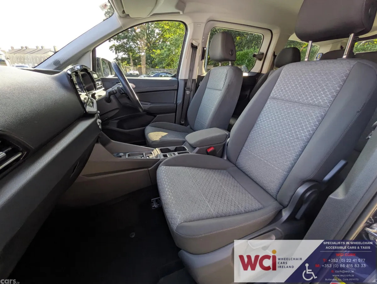 Ford Tourneo Connect MPV, Diesel, 2025, Blue