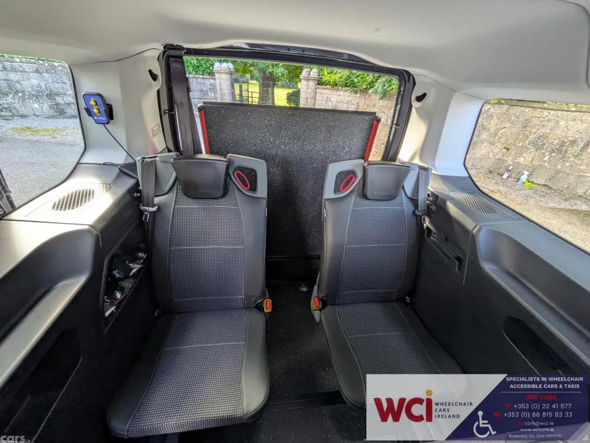 Ford Tourneo Connect MPV, Diesel, 2025, Blue