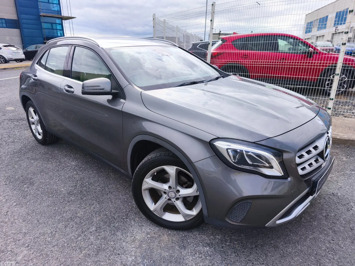 Mercedes-Benz GLA SUV, Diesel, 2017, Grey