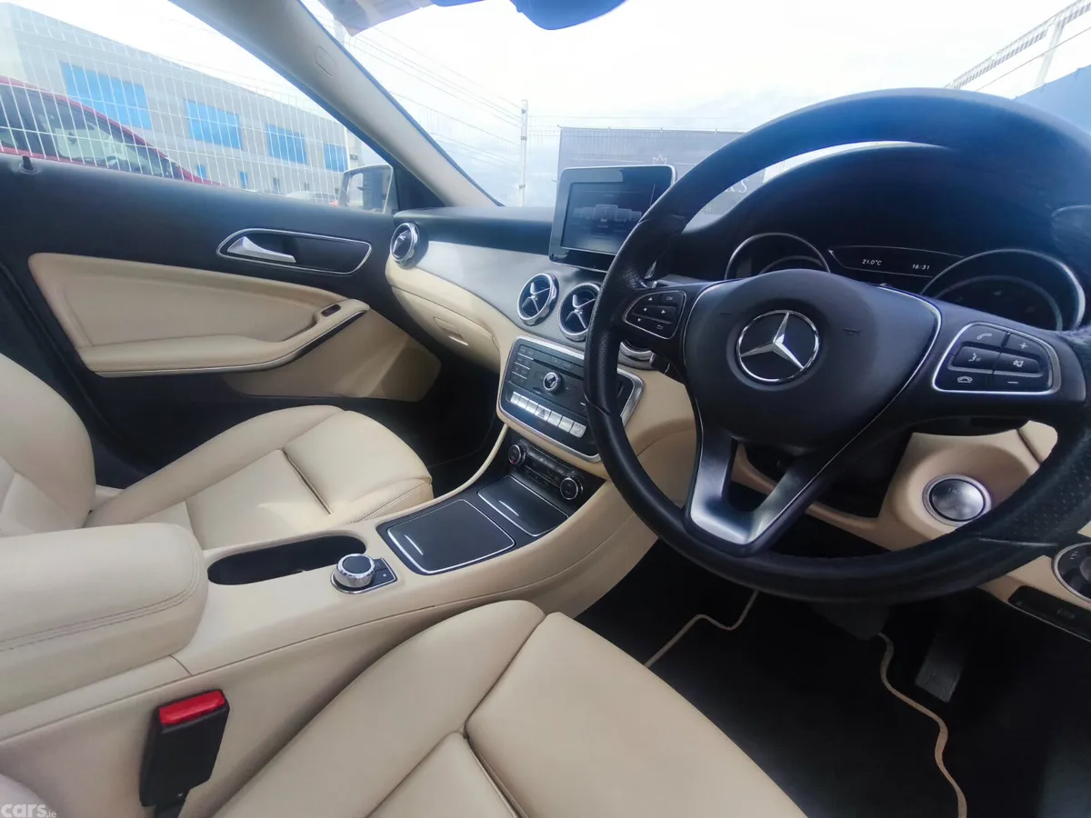 Mercedes-Benz GLA SUV, Diesel, 2017, Grey