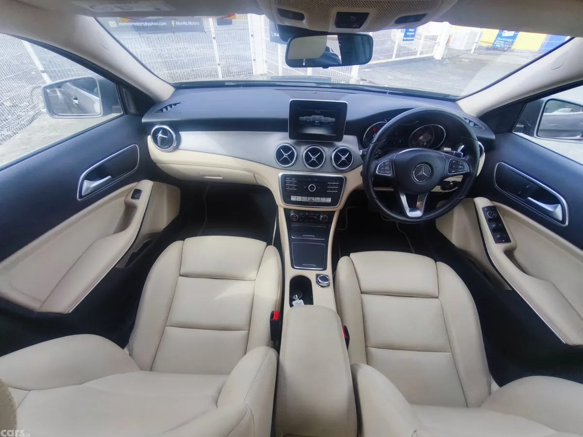 Mercedes-Benz GLA SUV, Diesel, 2017, Grey