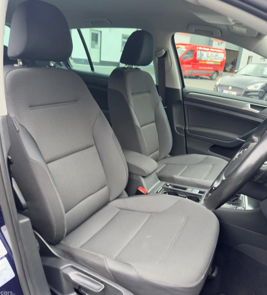 Volkswagen Golf Hatchback, Petrol, 2017, Blue