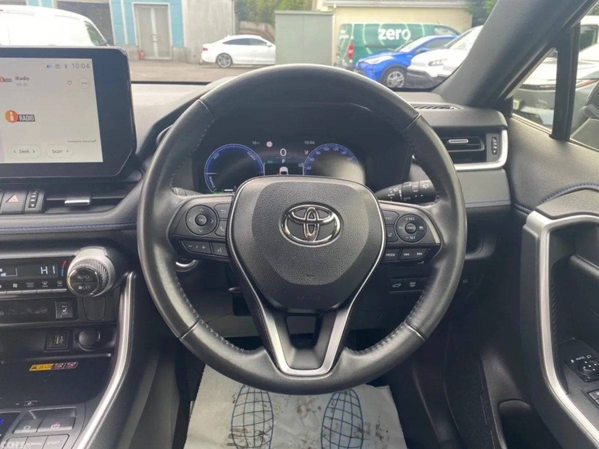 Toyota RAV4 SUV, Petrol Hybrid, 2024, Silver