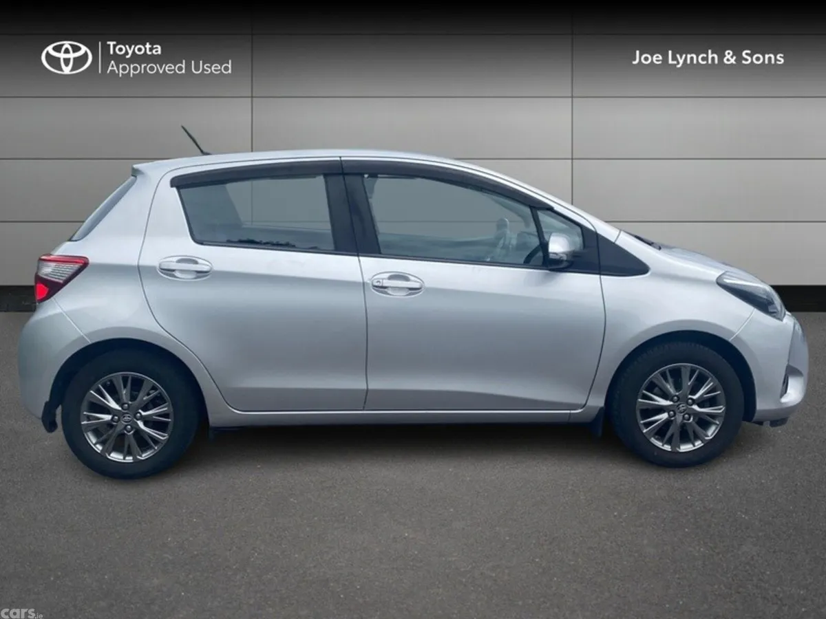 Toyota Yaris Hatchback, Petrol, 2020, Silver