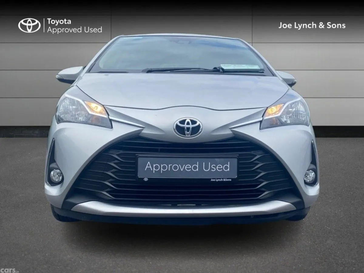 Toyota Yaris Hatchback, Petrol, 2020, Silver