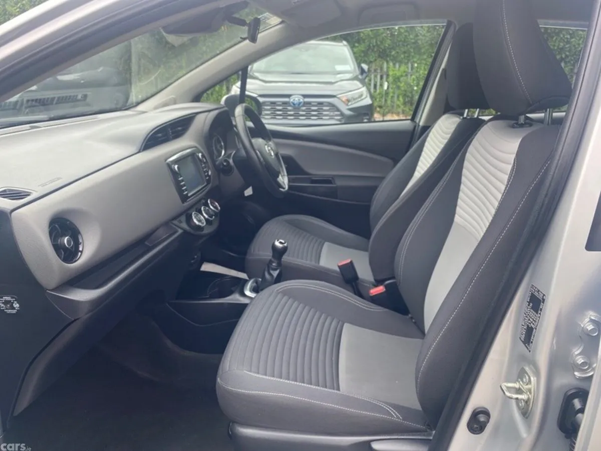 Toyota Yaris Hatchback, Petrol, 2020, Silver