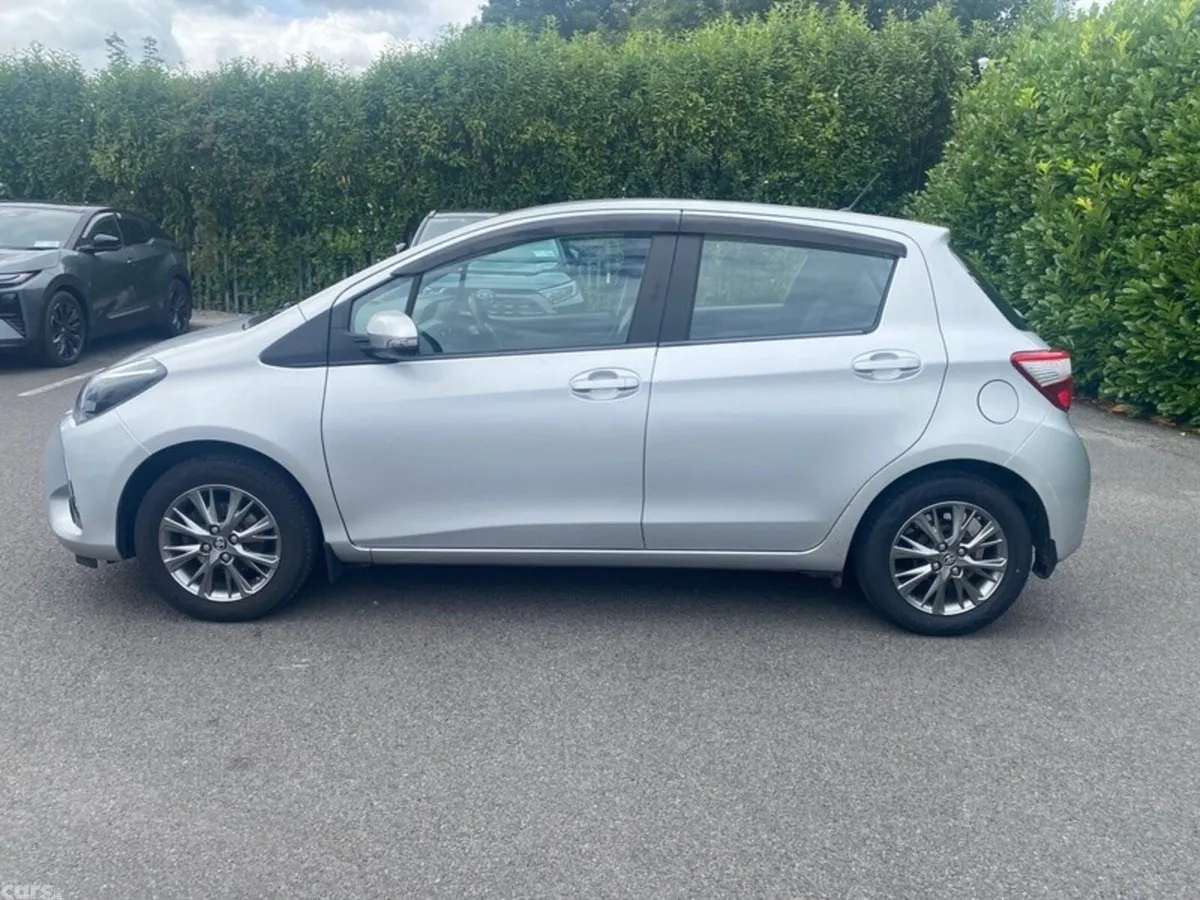 Toyota Yaris Hatchback, Petrol, 2020, Silver