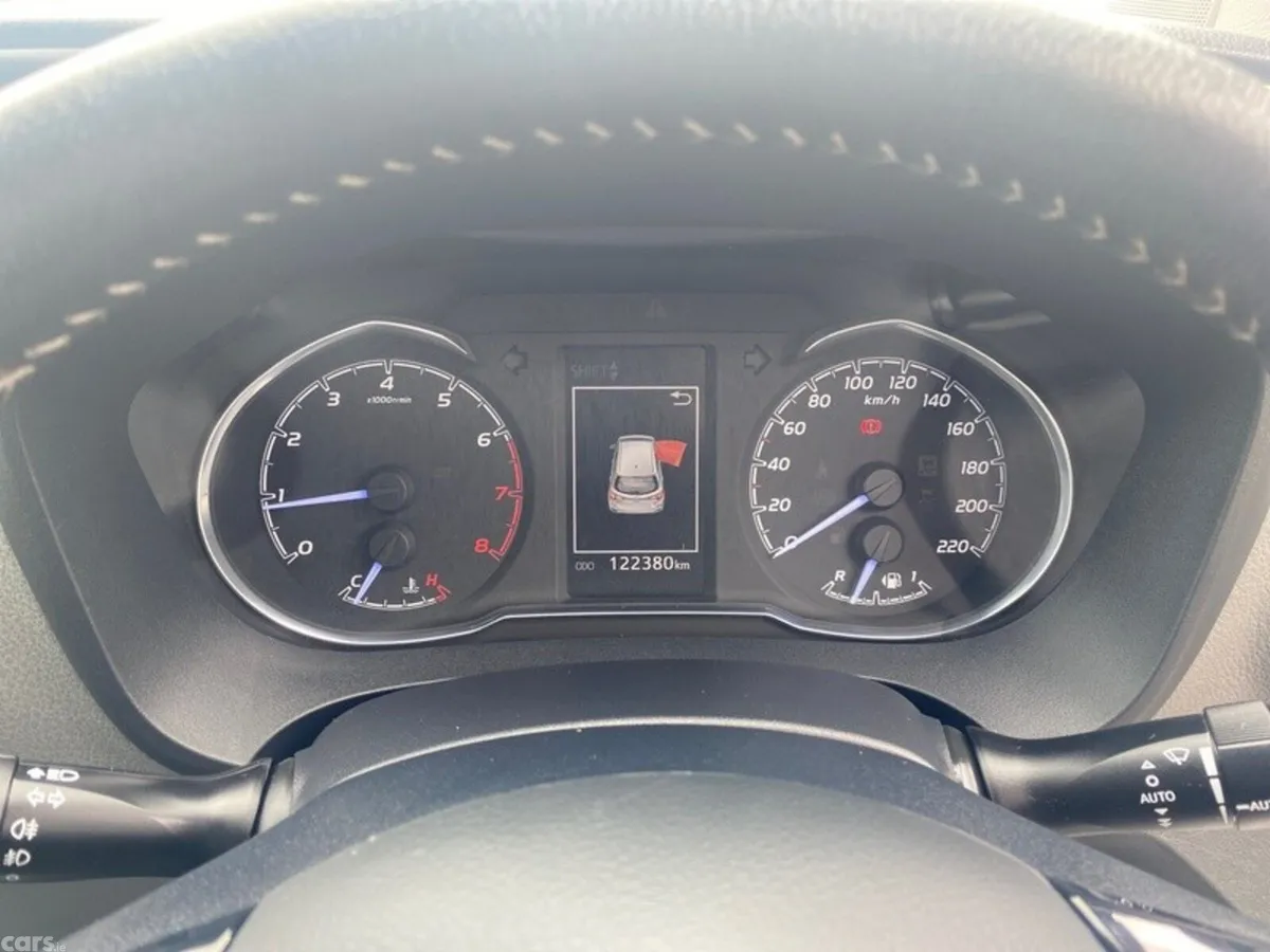 Toyota Yaris Hatchback, Petrol, 2020, Silver
