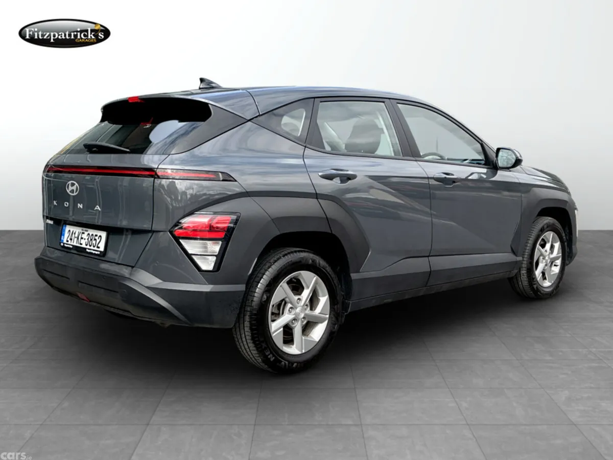 Hyundai KONA MPV, Petrol, 2024, Grey