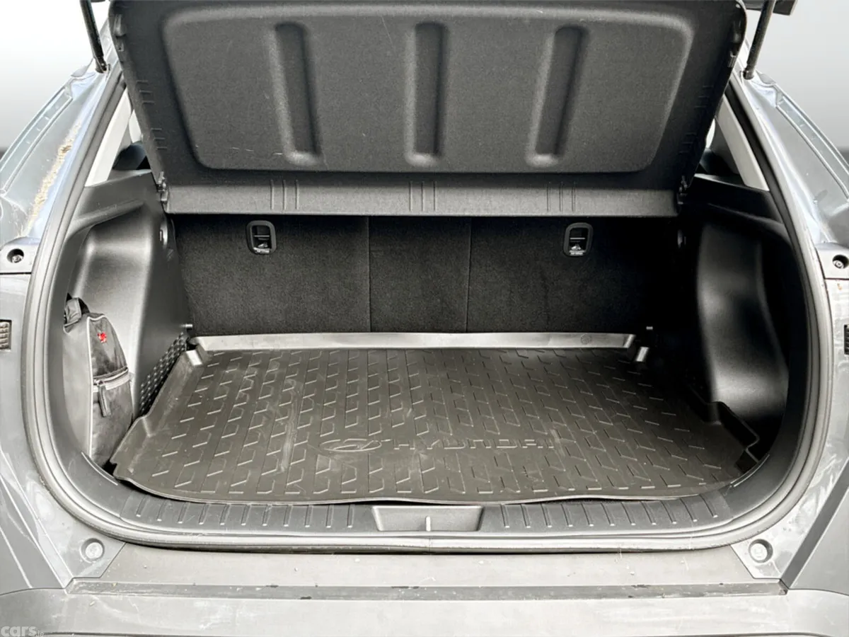 Hyundai KONA MPV, Petrol, 2024, Grey