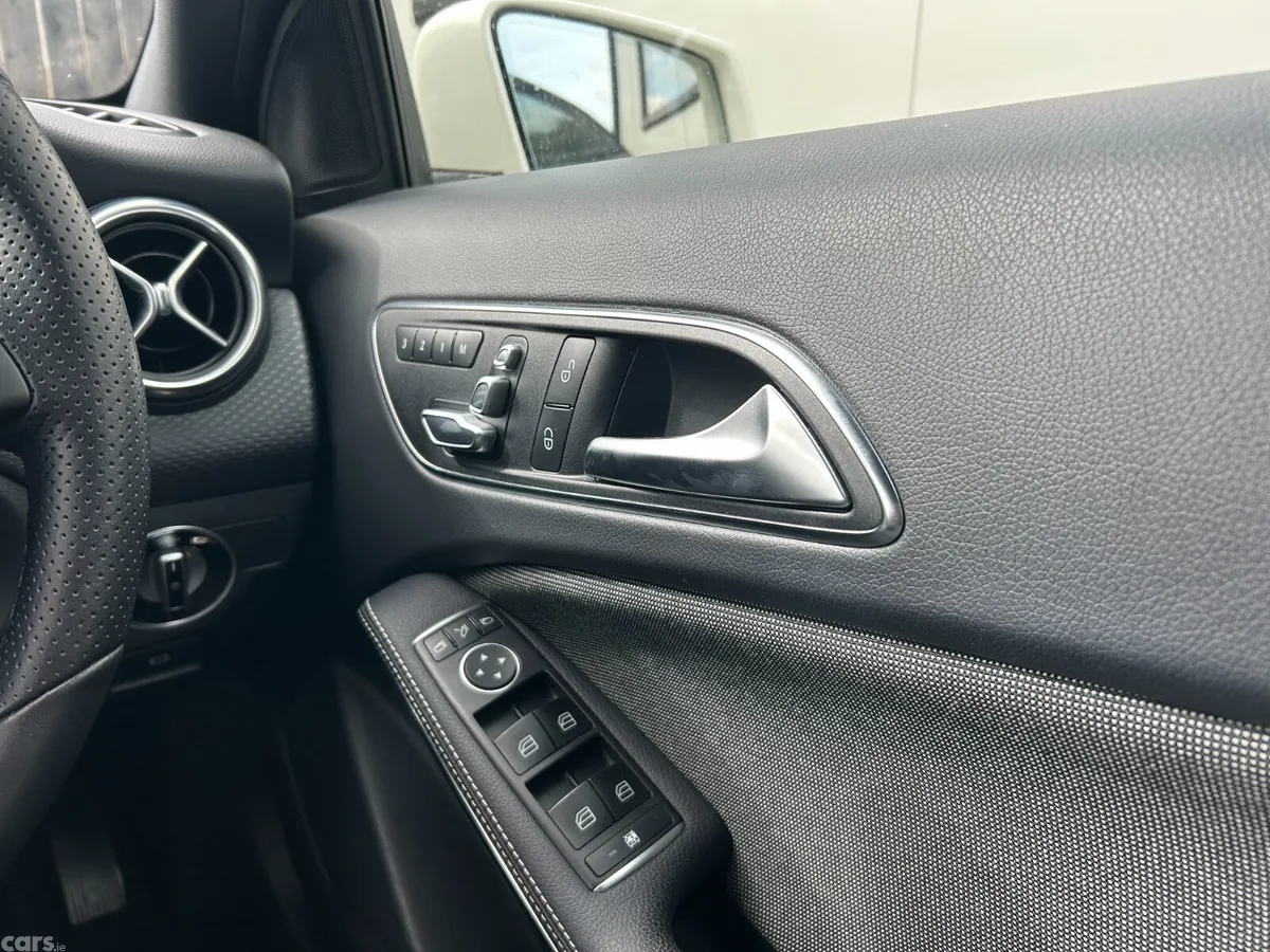 Mercedes-Benz A-Class Hatchback, Petrol, 2016, White
