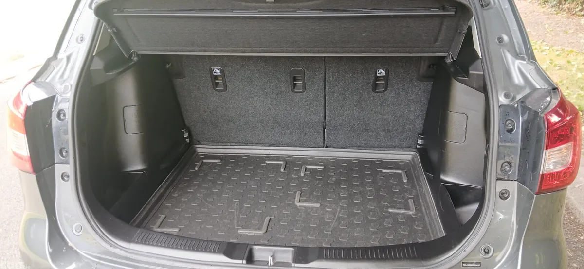 Suzuki SX4 S-Cross Hatchback, Petrol, 2017, Grey