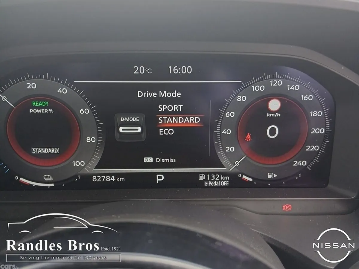 Nissan Qashqai MPV, Petrol Hybrid, 2023, Red