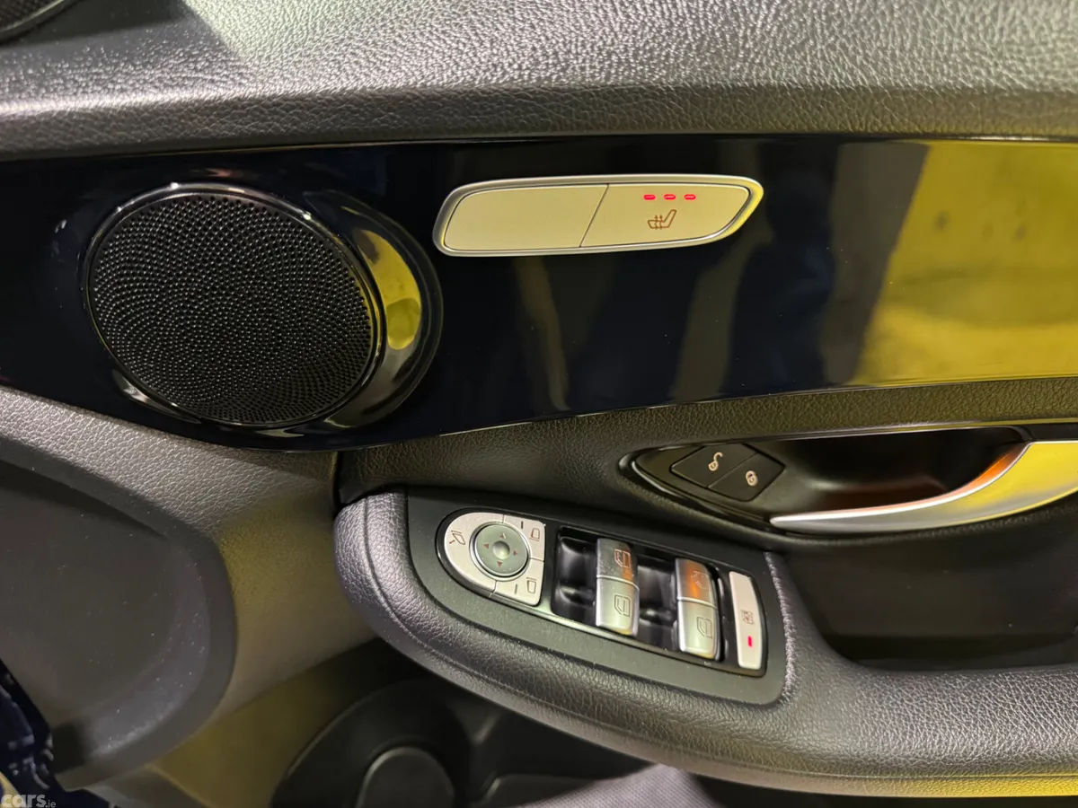 Mercedes-Benz C-Class Saloon, Petrol, 2019, Blue