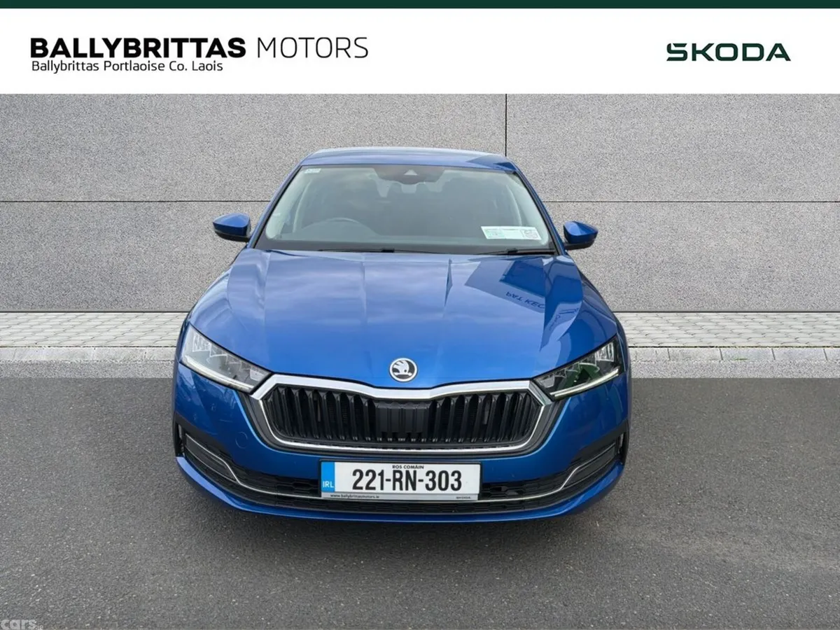 Skoda Octavia Saloon, Diesel, 2022, Blue