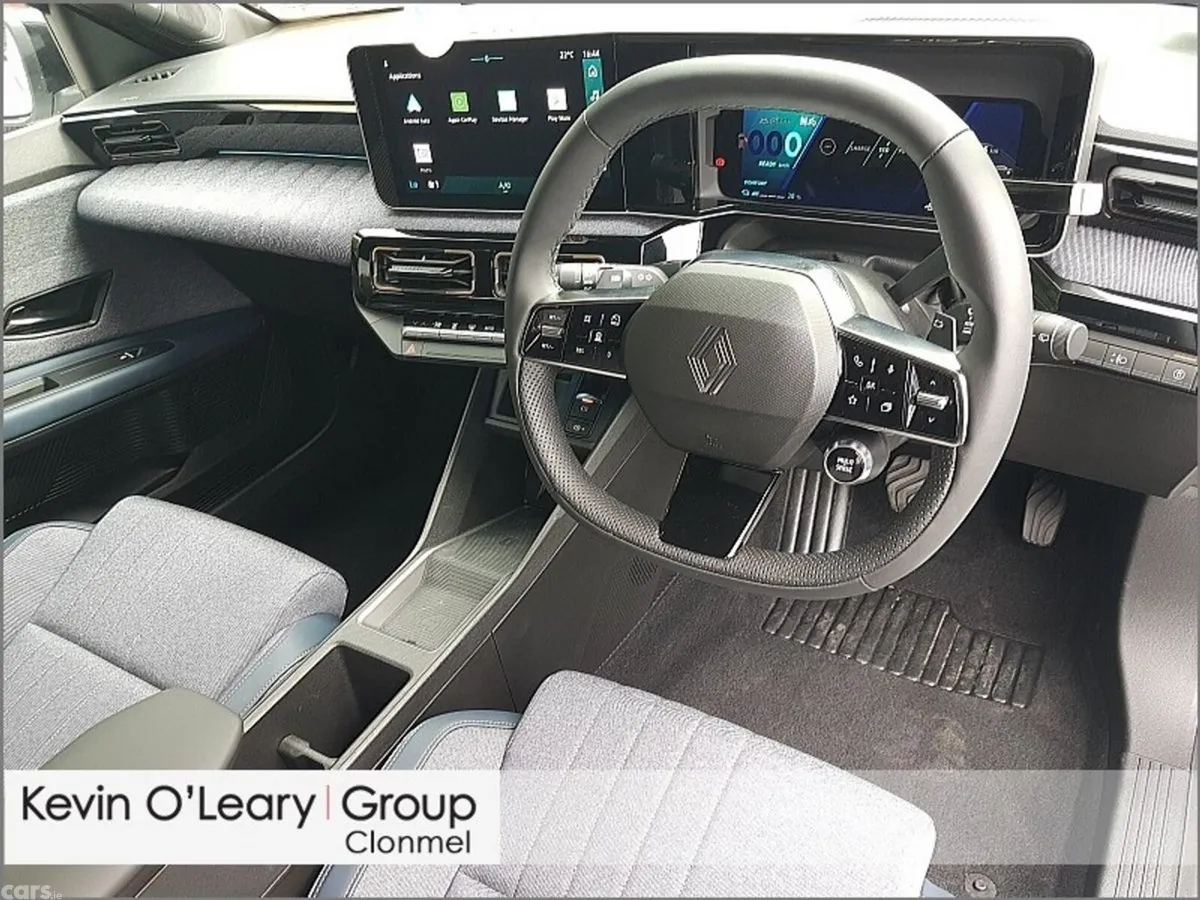 Renault 4 Hatchback, Electric, 2026, White
