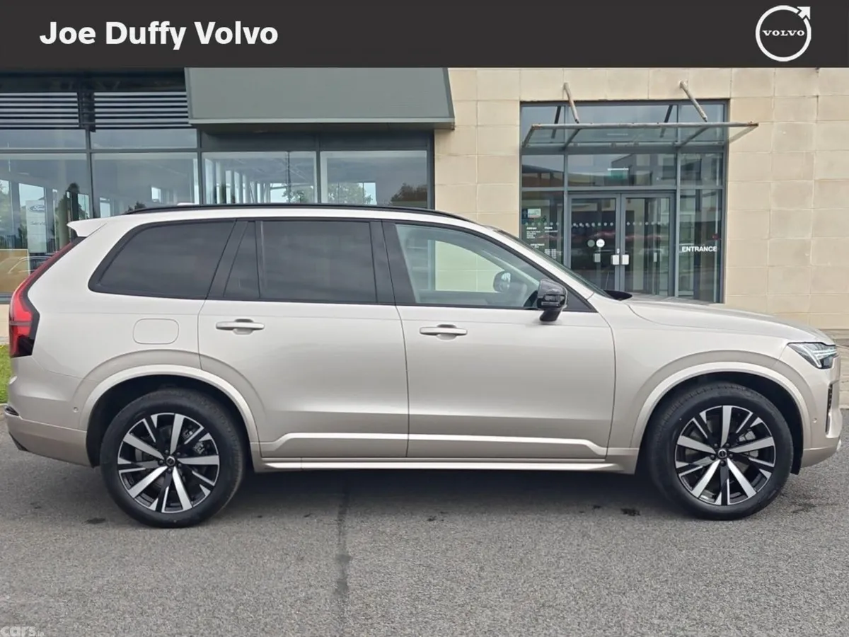 Volvo XC90 SUV, Petrol Plug-in Hybrid, 2026, Grey