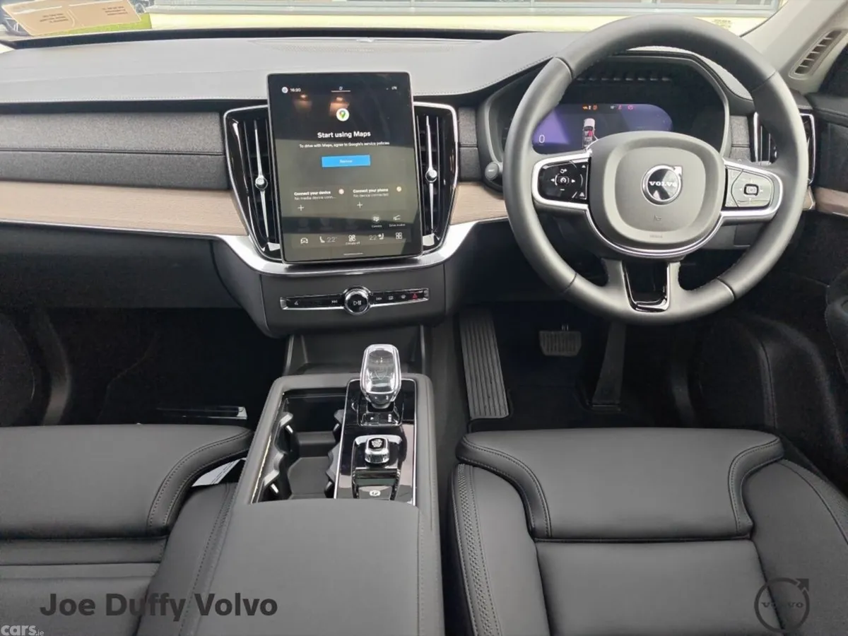 Volvo XC90 SUV, Petrol Plug-in Hybrid, 2026, Grey