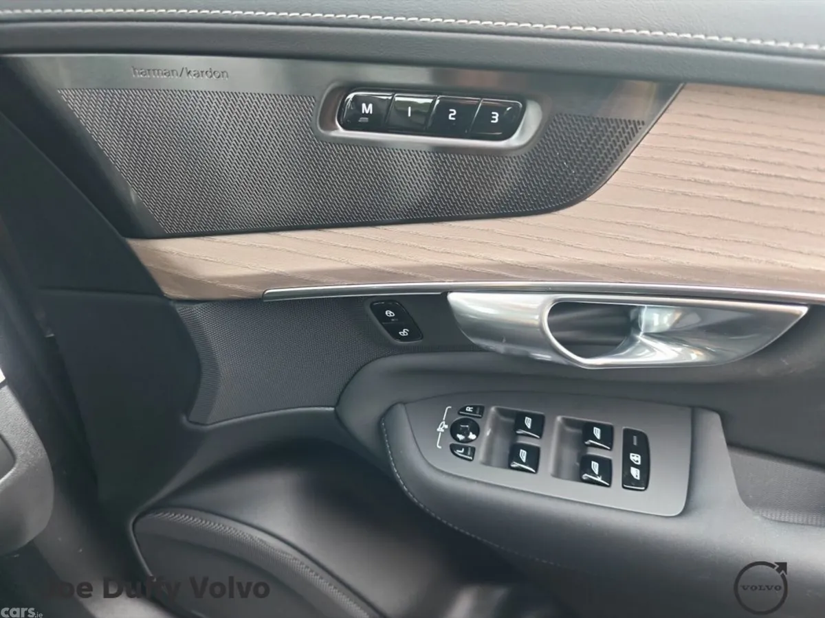 Volvo XC90 SUV, Petrol Plug-in Hybrid, 2026, Grey