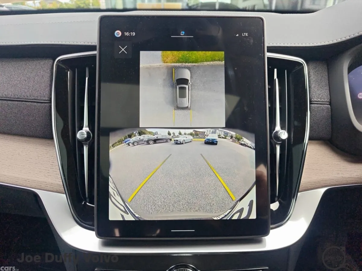 Volvo XC90 SUV, Petrol Plug-in Hybrid, 2026, Grey