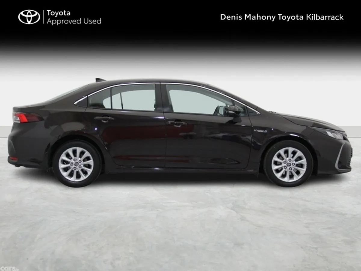 Toyota Corolla Saloon, Petrol Hybrid, 2019, Brown