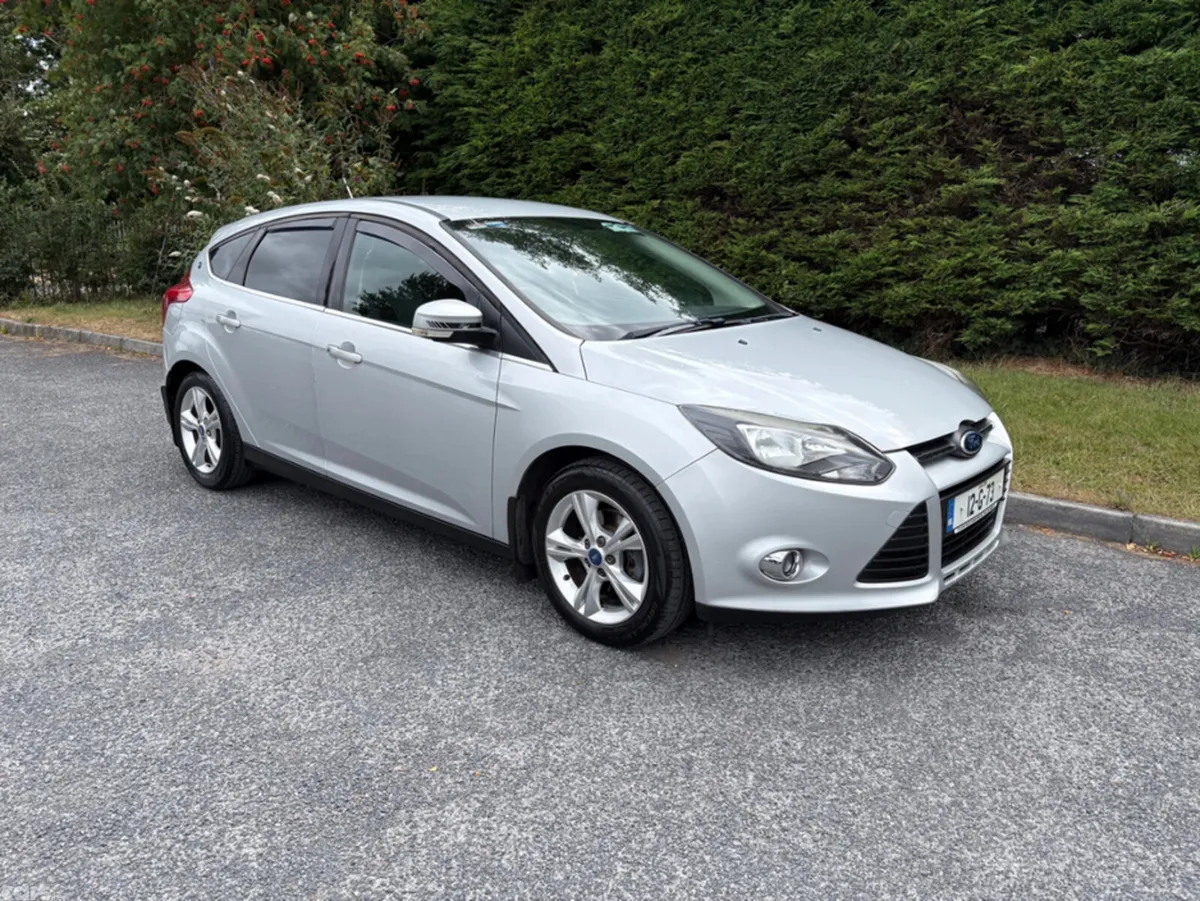 Ford Focus Hatchback, Diesel, 2012, Silver