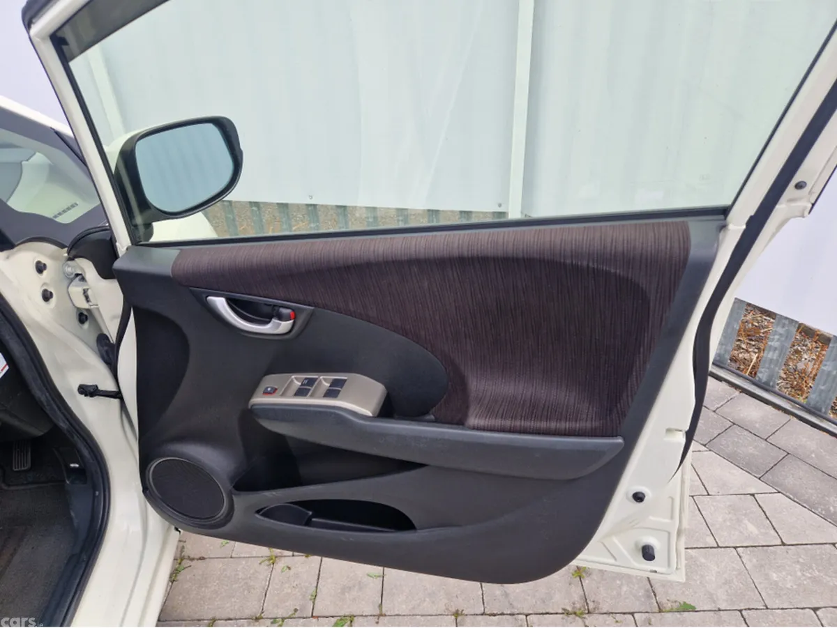 Honda Fit Hatchback, Petrol Hybrid, 2013, White