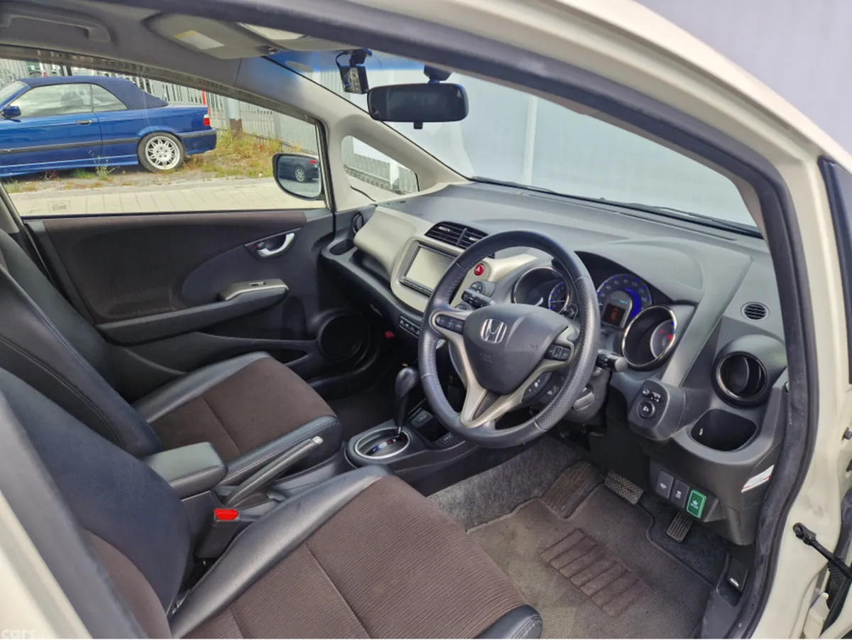 Honda Fit Hatchback, Petrol Hybrid, 2013, White