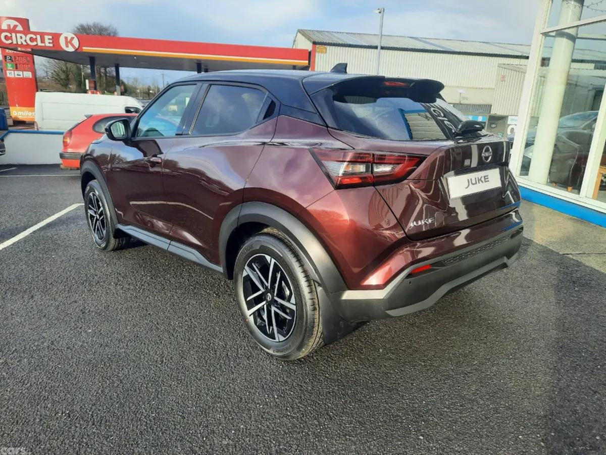 Nissan Juke MPV, Petrol, 2026, Red