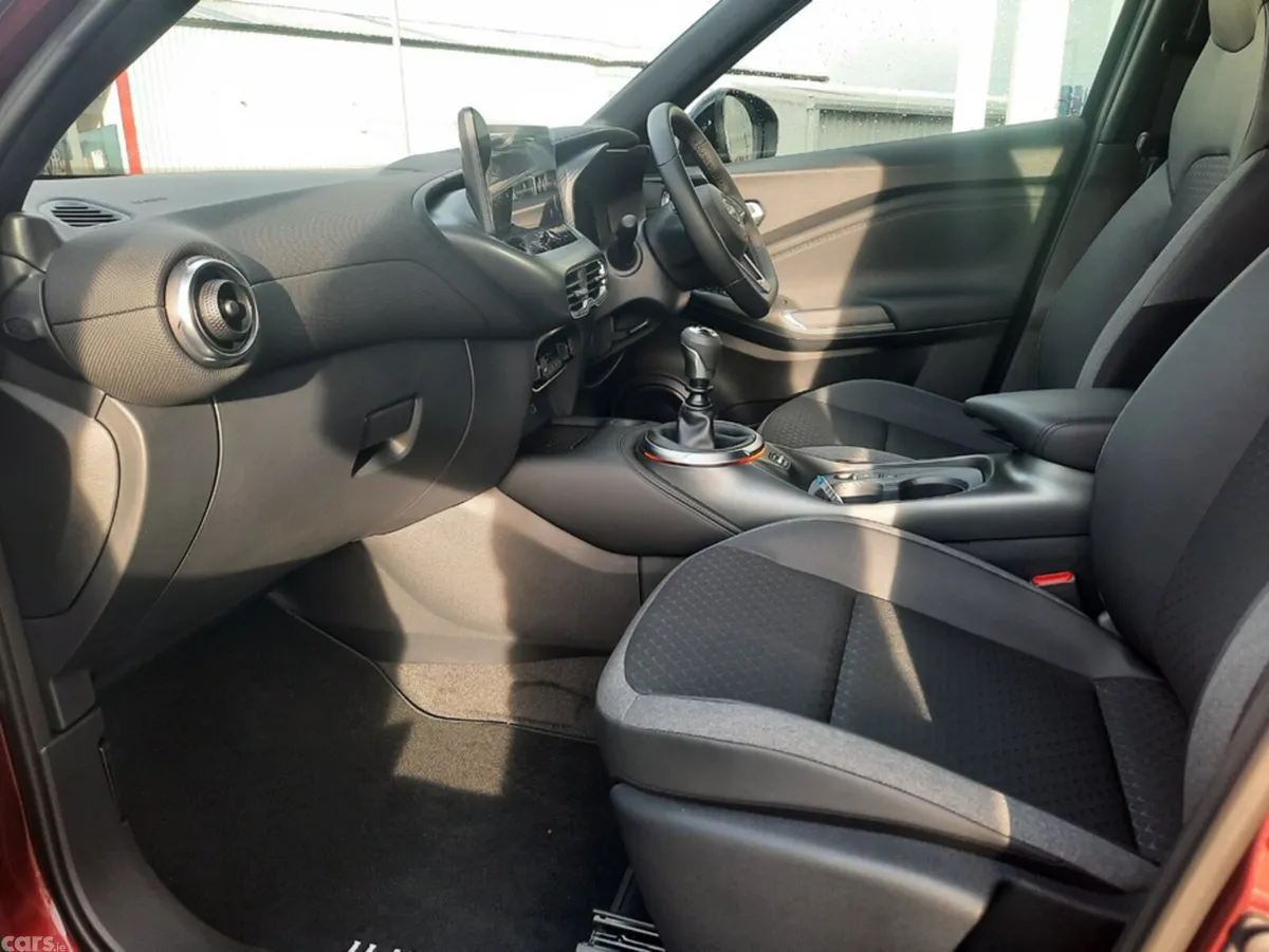 Nissan Juke MPV, Petrol, 2026, Red