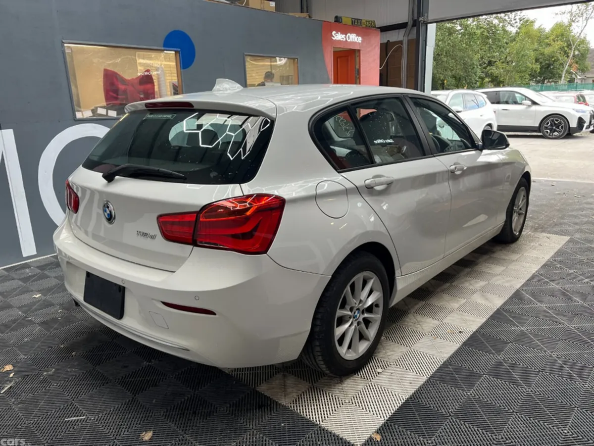BMW 1-Series Hatchback, Diesel, 2017, White