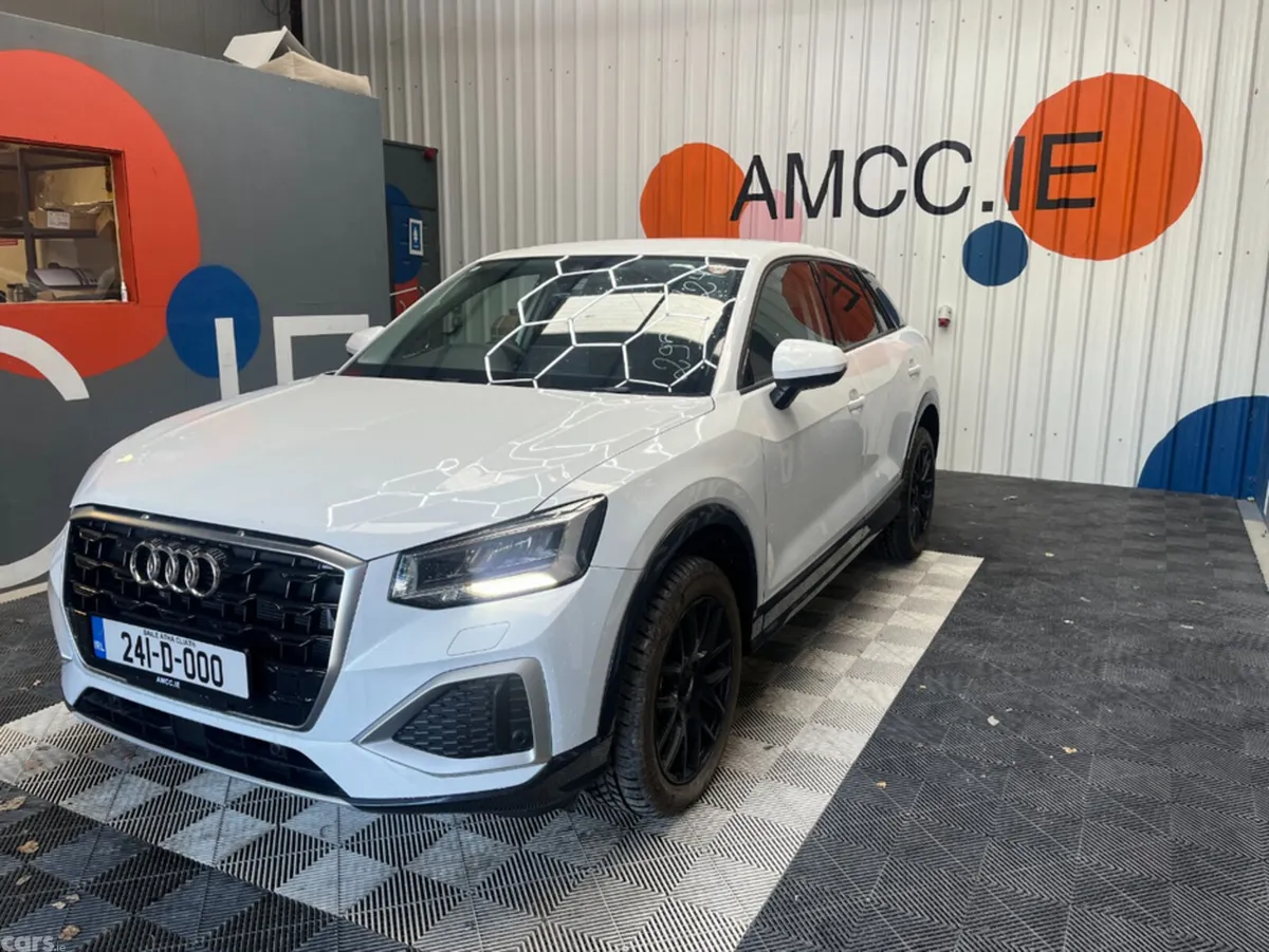 Audi Q2 SUV, Petrol, 2024, White