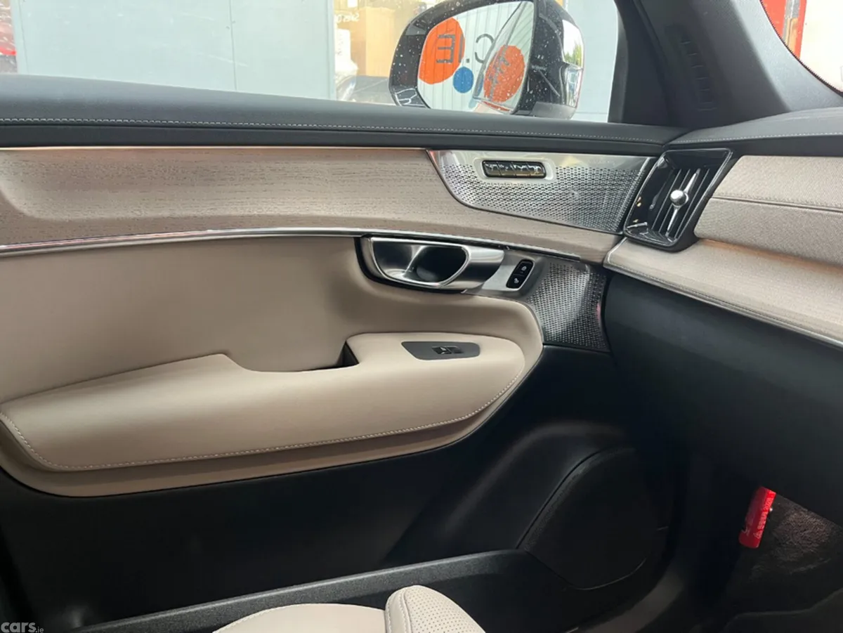 Volvo XC90 SUV, Petrol Hybrid, 2025, White