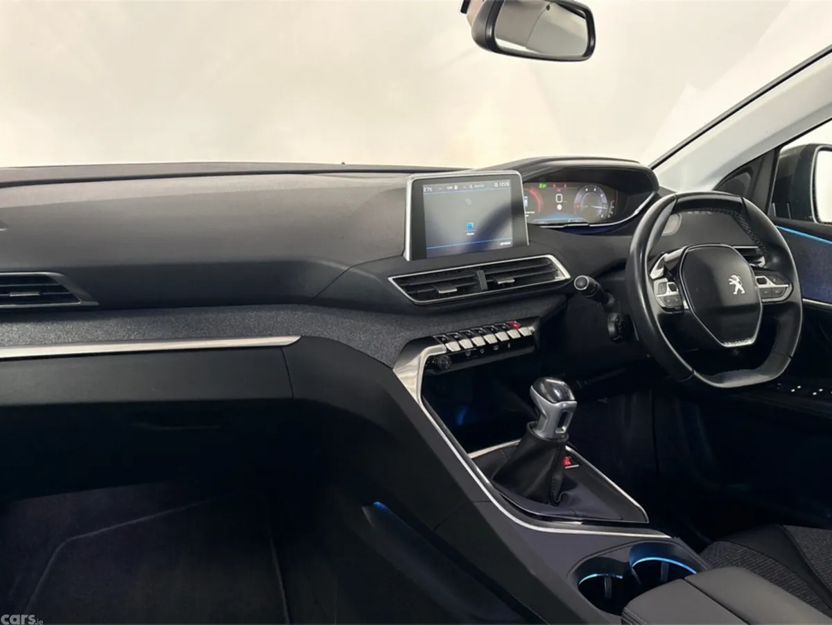 Peugeot 3008 MPV, Diesel, 2019, Grey