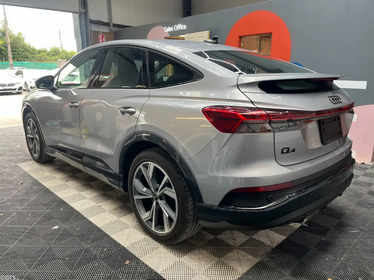 Audi Q4 e-tron SUV, Electric, 2025, Grey