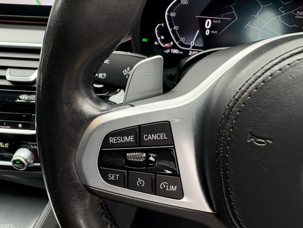 BMW 5-Series Saloon, Petrol Plug-in Hybrid, 2022, Blue