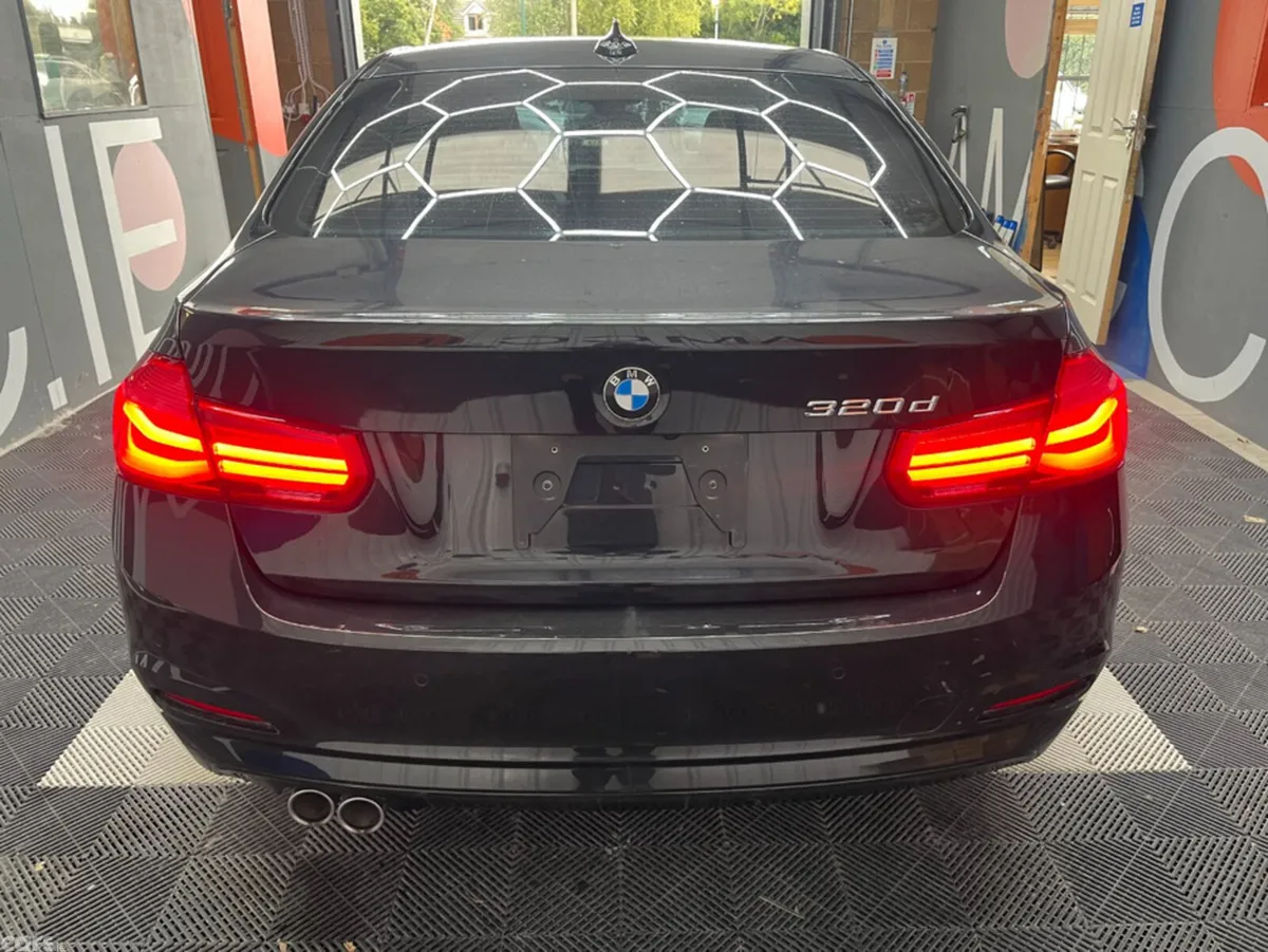 BMW 3-Series Saloon, Diesel, 2017, Black